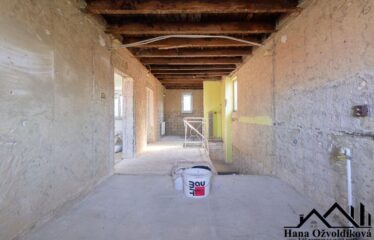 PRODÁNO- Prodej rodinného domu 5+1 v Knínicích