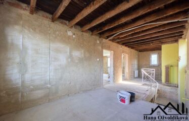 PRODÁNO- Prodej rodinného domu 5+1 v Knínicích