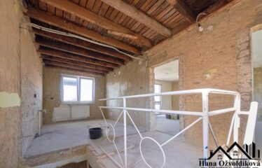 PRODÁNO- Prodej rodinného domu 5+1 v Knínicích